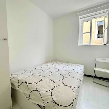 Duplex In Bairro Alto Lisbon