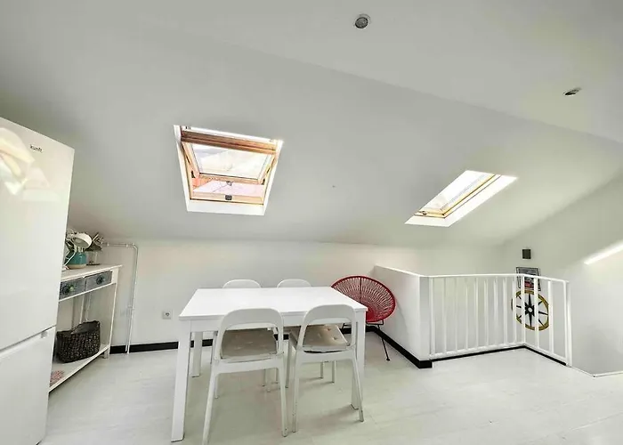 Apartament Duplex In Bairro Alto *